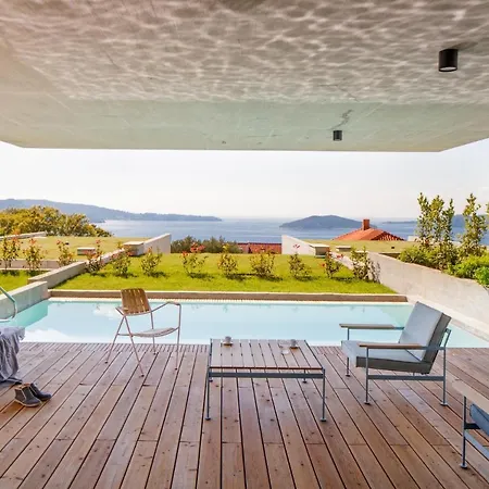 Βίλα Beautiful Villa Fivos 1